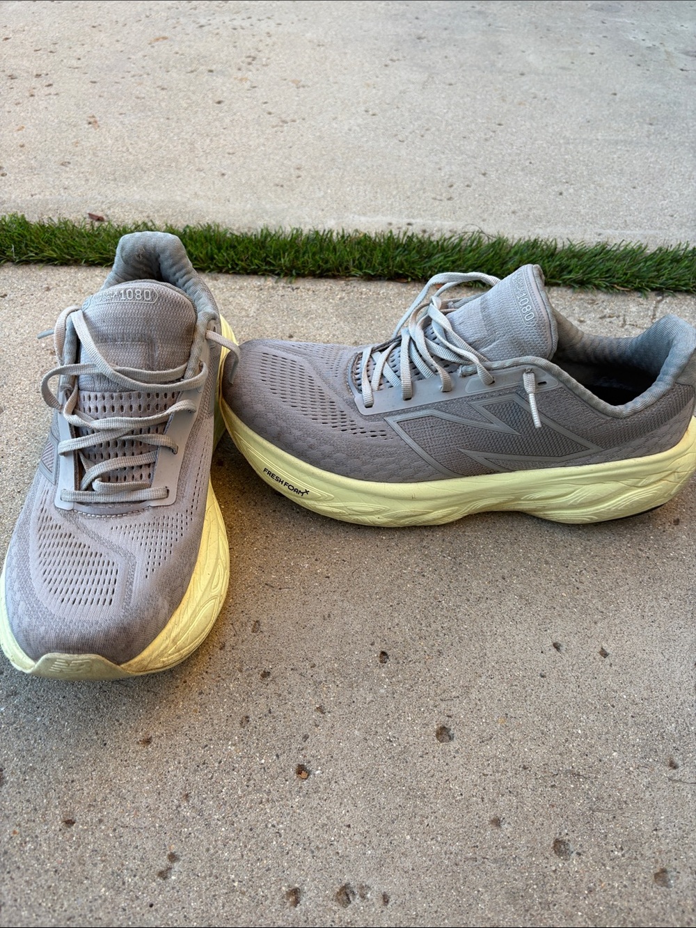 New Balance 1080 v14 Gray Men’s Running Shoes with Pale Yellow Sole (size 12)